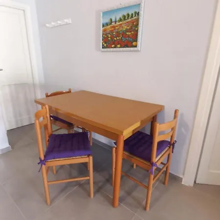 Apartment Casa Di Gio - Bilocale Con Giardino
